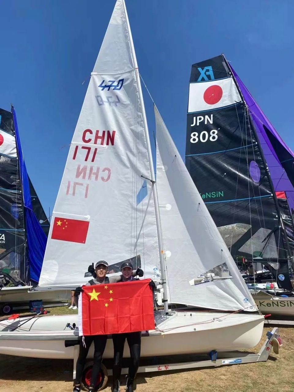 DB电竞分析入口-关于英国帆船队冲刺成功，勇夺头名的信息