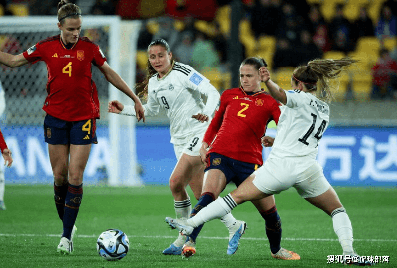 日本队碾压葡萄牙队，波尔点燃赛场